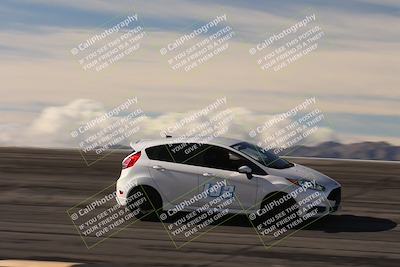 media/Jan-04-2026-SCCA SD (Sun) [[defc442887]]/4-Novice Group/Session 2 Bowl Speed Pans/